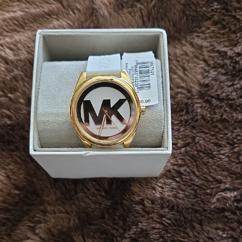 Michael Kors Gold and White Watch Timeless Elegance